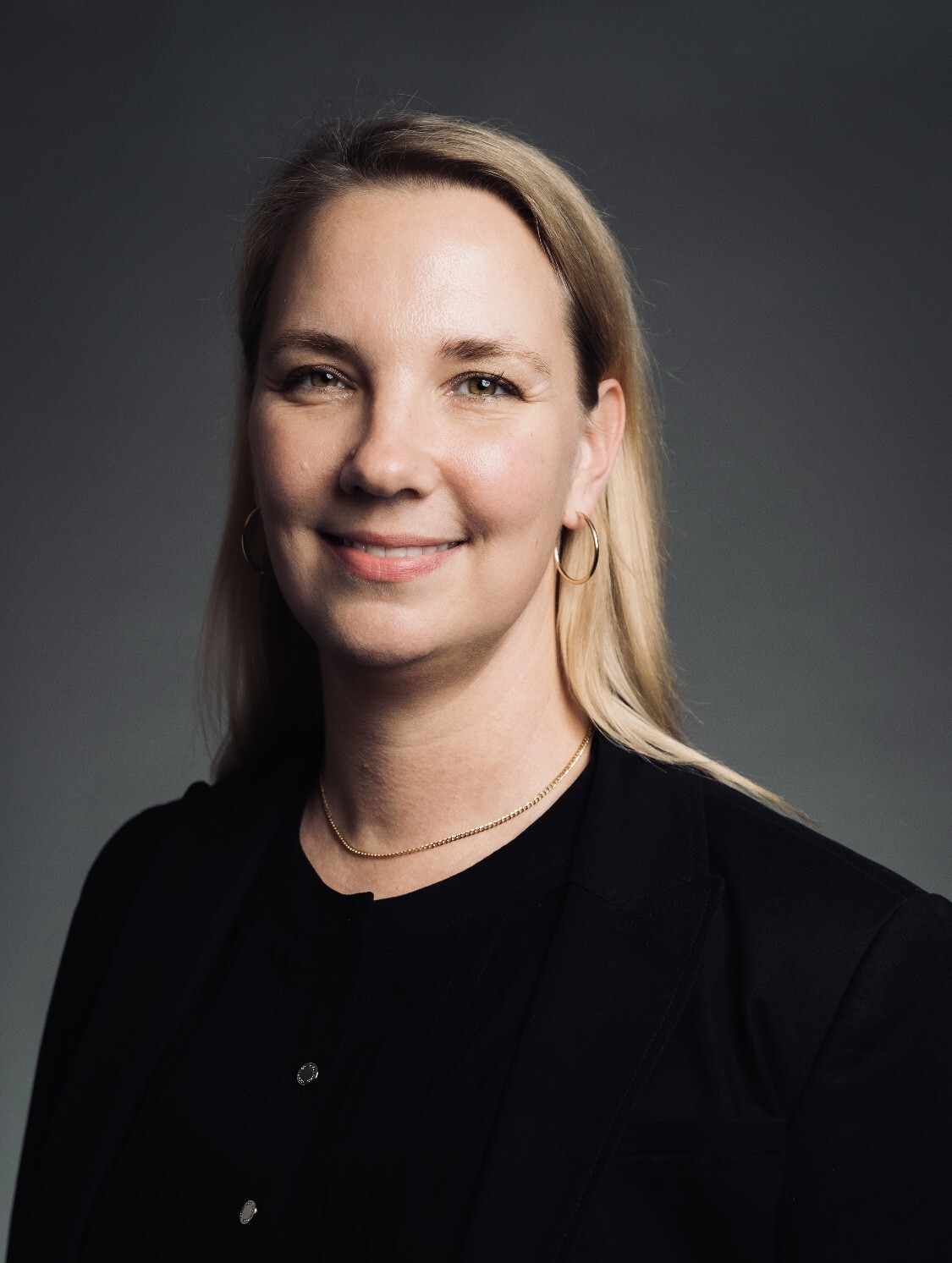 Christiane Kwansa Headshot